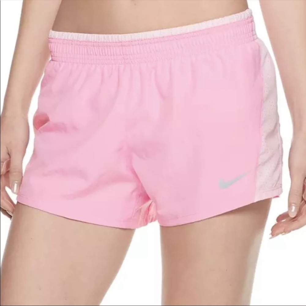 Nwot Nike shorts women’s